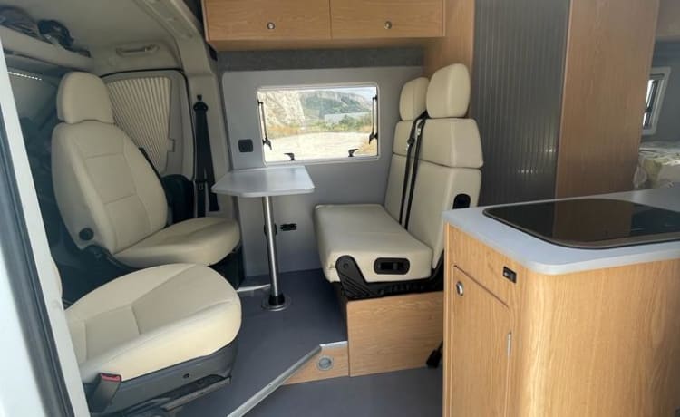 Off-grid camper voor 2 personen