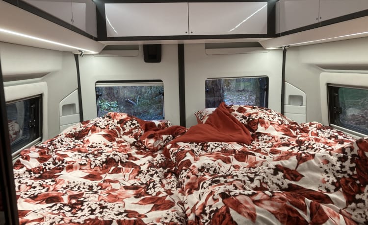 Adria Twin 640SLB automaat in hippe kleuren