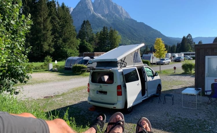 Der Campster – fantastico autobus con 4 letti o 5 posti - tutto ciò di cui hai bisogno ;-)!