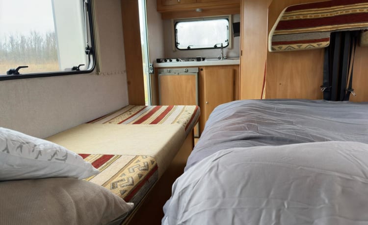 Camper Sharky perfect voor jouw avontuur – 5p Fiat Alkoof Camper 2007