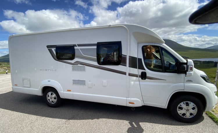 Bessy  – "Bessy" 4-persoons Bessacarr familie camper