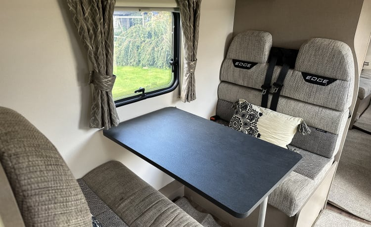 6 berth Swift Edge 486