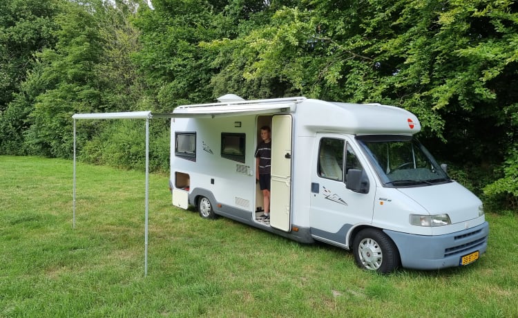 4p Fiat semi-integrated from 1997