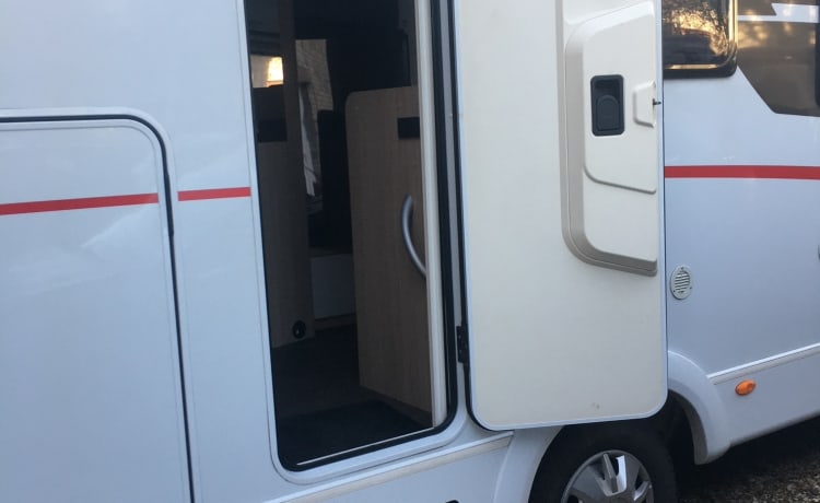 6 berth Dethleffs alcove from 2018