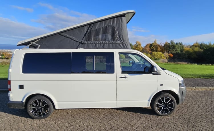 Vanhalla – VW T5 Campervan Newly converted in 2024 Long Wheel Base 4 Berth