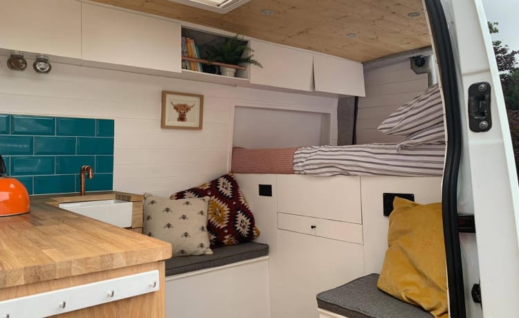 Daisy the van – Beautiful campervan conversion