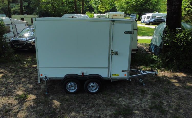 Tout nouveau camping-car de luxe à louer