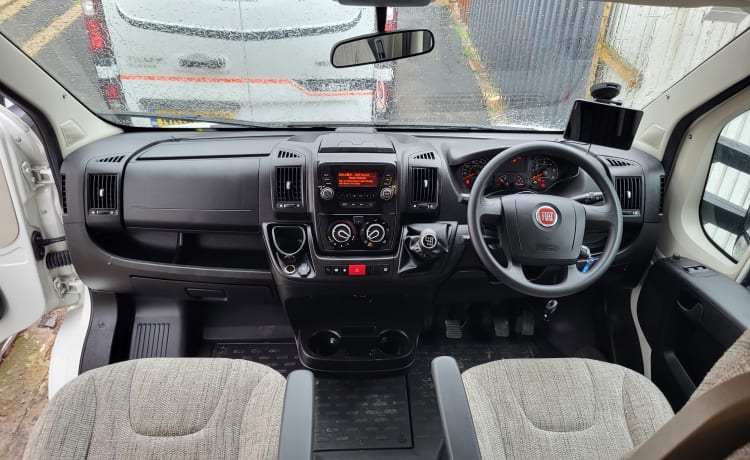 Stella  – 6 berth Fiat Swife Edge Free insurance 