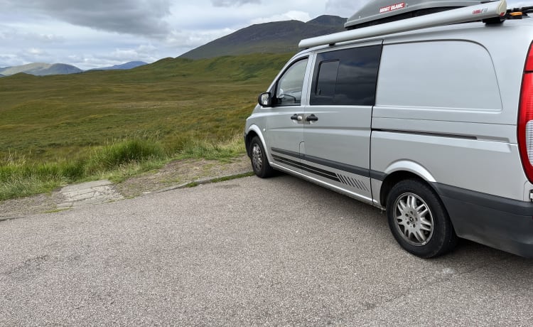 Vito  – Mercedes-Benz Campervan mit 2 Schlafplätzen, Baujahr 2011