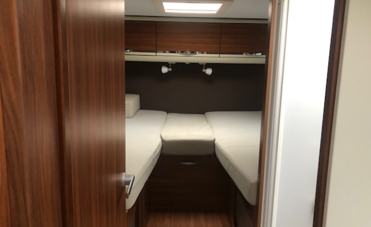 Fully furnished 4 pers camper Adria 2, length beds and pull-down bed