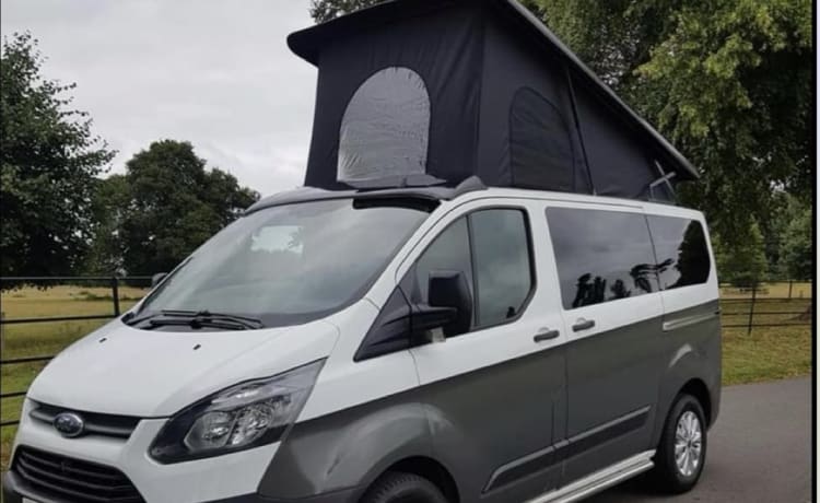 Tommy – 4 berth Ford Transit Custom pop top  campervan 