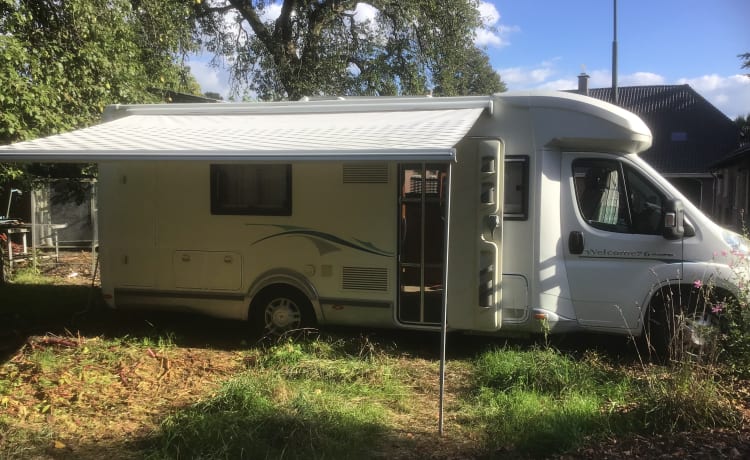 Chaussie – 3p Chausson semi-integrated from 2009