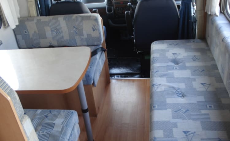 Mel – Fiat Family Camper met 5 slaapplaatsen, 6 zitplaatsen met gordels