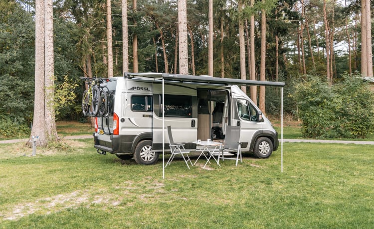 Fijnja – Luxury 4 pers. Pössl bus camper with sleeping lifting roof from 2019