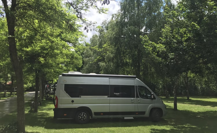 Luna de Plata – komplett ausgestatteter Kastenwagen auf neuestem Stand der Technik