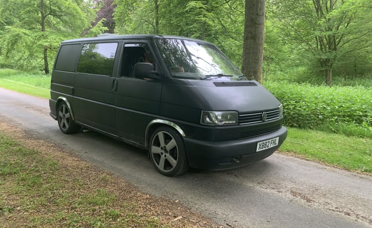 Moonraker – Maßgeschneiderter VW T4 Glamping, Thetford-Toilette KOSTENLOSE VERSICHERUNG