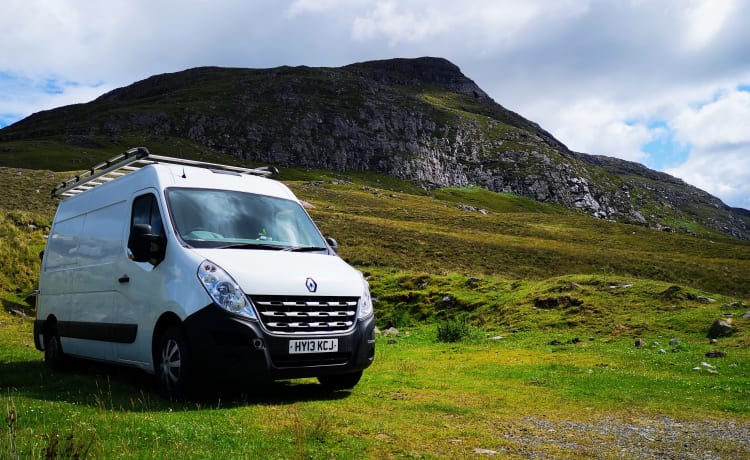 Hybbie – Hybbie the Off-Grid Stealth Van