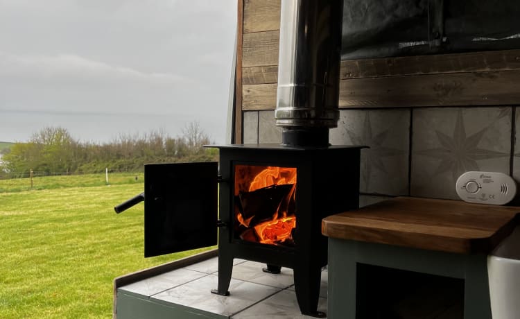 Joy – Log burner campervan 