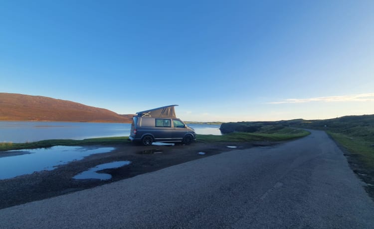 Ollie – Volkswagen Campervan mit 4 Schlafplätzen - Ollie