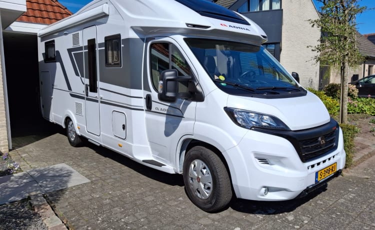 Second home – 4p Adria Mobil semi-integrated uit 2023