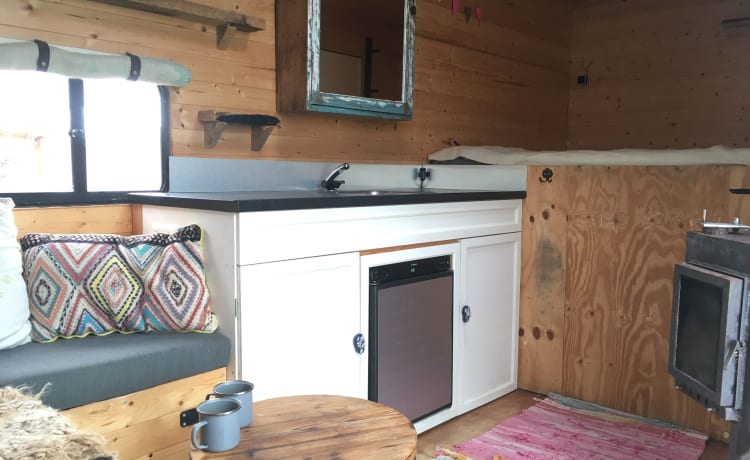 Bohemian camper – Camper resistente, con arredamento bohémien