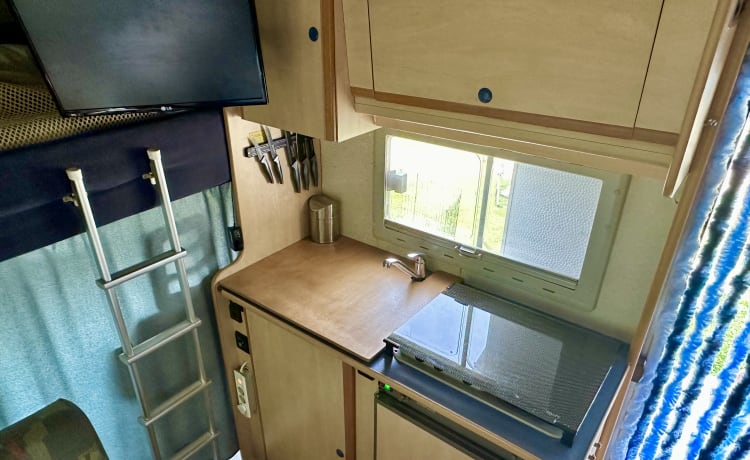 Huisje op wielen  – Spacious family camper 