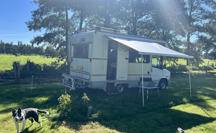 Bessie – Off-grid Bessie, de alkoof uit '94 in een modern jasje