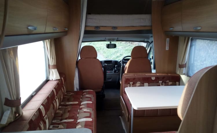 Sundance  – 5 berth Swift alcove from 2009