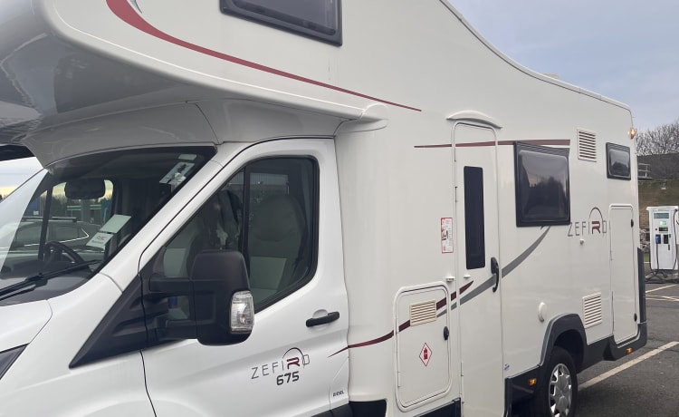 Big Bertha – 6 berth Roller Team 