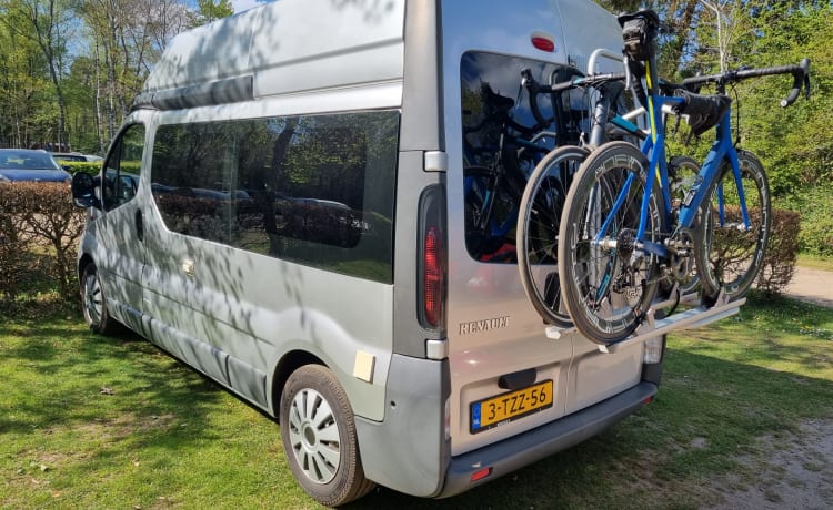 Compact maar zeer complete camperbus 2 persoons