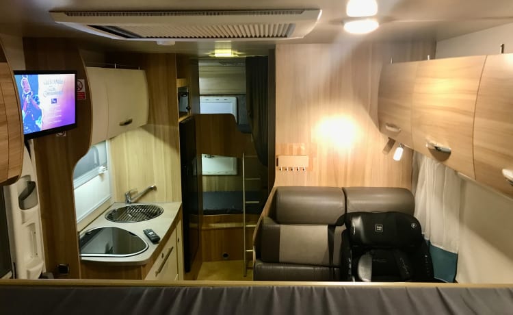 Super Flash – Chausson alkoof met 6 slaapplaatsen uit 2013