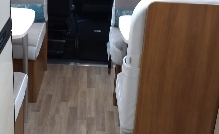 Rimor Laju – Spacious and new family camper for max. 6 people