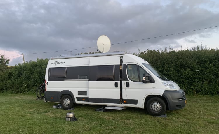 Knaus VanTourer 630 Autobus Camper 