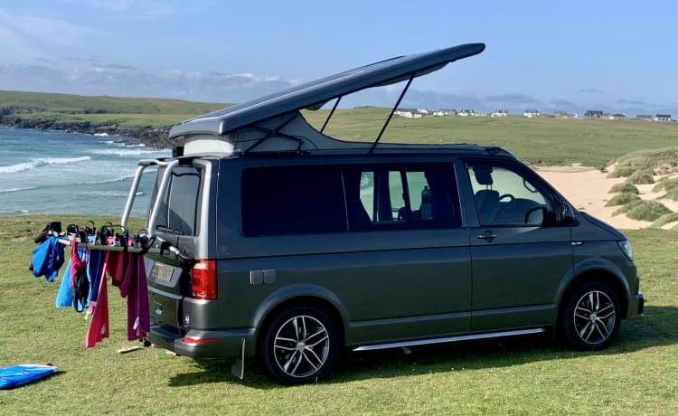 Skye – Volkswagen campervan met 4 slaapplaatsen