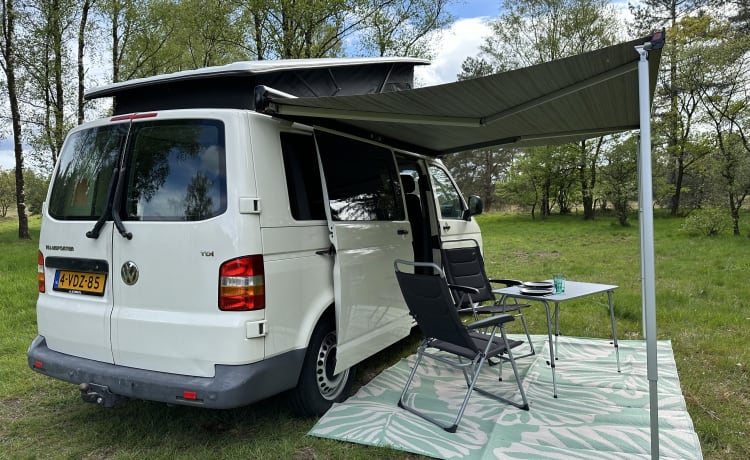 2/3 persoons Volkswagen camper uit 2009