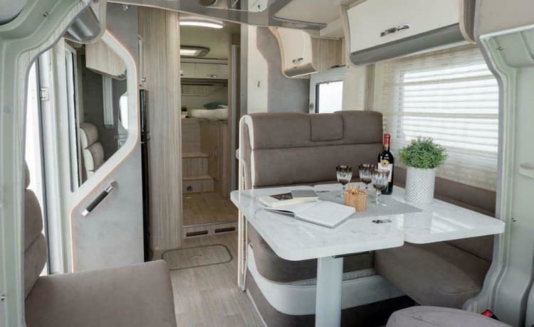 Dream on wheels –  ELNAGH  T LOFT 530 Happy Camper