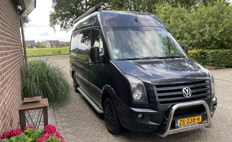 2p Volkswagen bus uit 2012