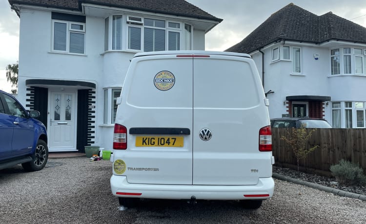 Kevin – Volkswagen Campervan mit 4 Schlafplätzen (Südwesten & Cotswolds)