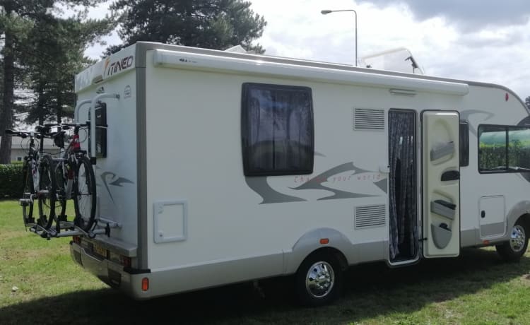 very spacious 4 person integral camper with phenomenal view