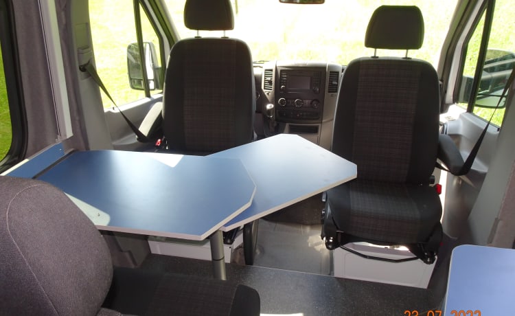 Mercedes Benz Sprinter 4 seater bus camper automatic.