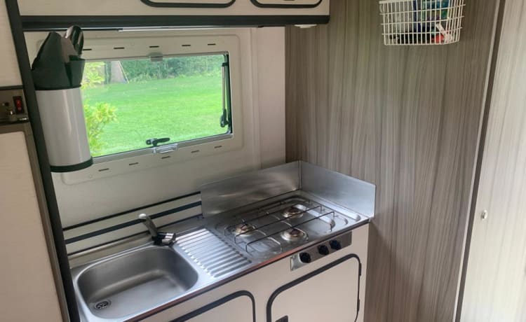 2 pers. Noleggiate un camper Nissan all-road euro 6*?