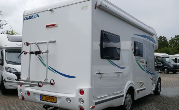 Chausson Flash 16, 4-Personen, Längsbetten, Hubbett!!