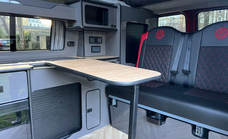 Ruby – Automatic VW T6 4 Berth Campervan with Poptop & Heater 