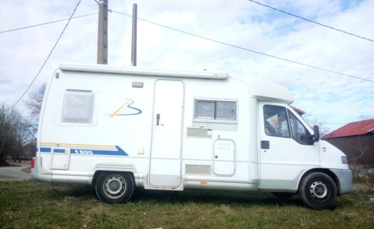 Pompom – Fiat Ducato de 1999 Burstner T600 Profilé