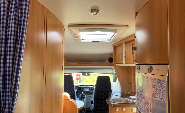 Super gemütliches & trendiges Comfort Hymer Level System Airco Kingsize Bett