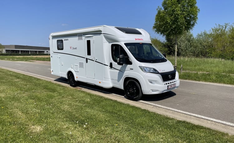 RoadCamper – 4p Dethleffs semi-integrated uit 2024