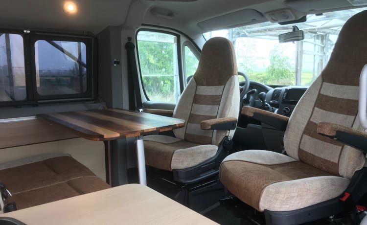 Burstner  – Autobus camping-car Fiat Ducato Burstner 4 personnes