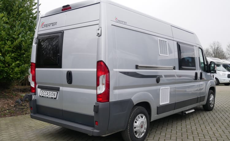 Dreamer D55 6 mtr, 4 Schlafplätze, 4 Sitze, Etagenbett, 6 mtr.