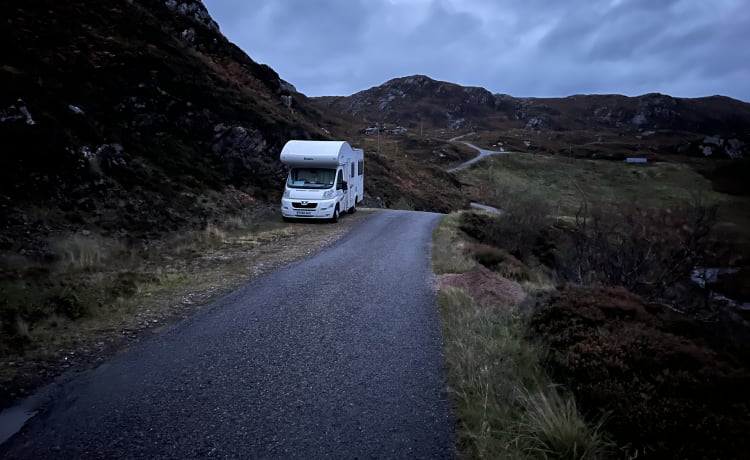 2-4 berth Peugeot - Elddis Autoquest 145