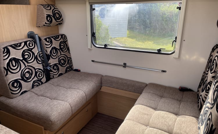 Greer – 6 berth Autoquest 180 Prestige, 2011